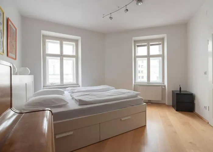 Studententraum Am Naschmarkt Apartament Wiedeń